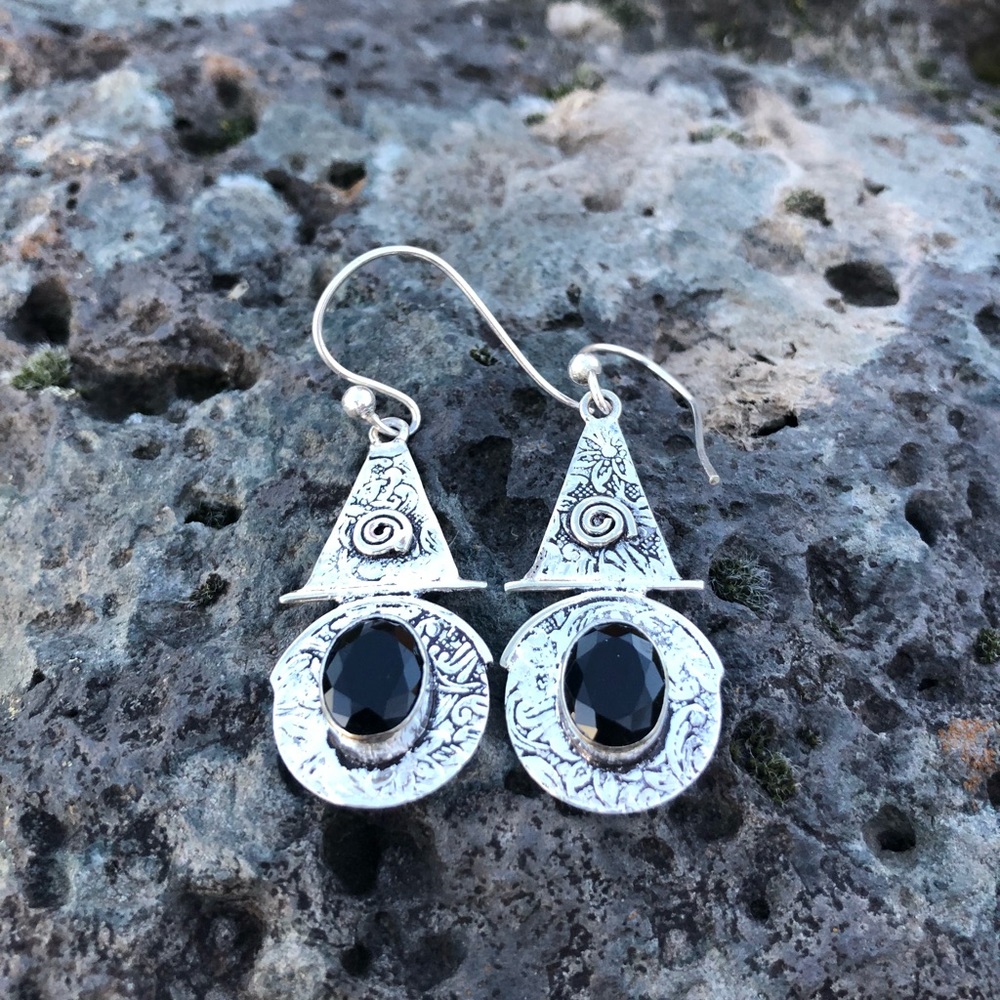 SOLD Onyx earrings - Picture 7 of 8